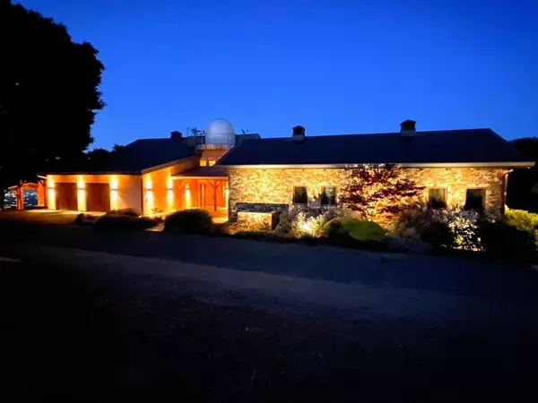 Cupertino, CA 95014,15060 Montebello Road