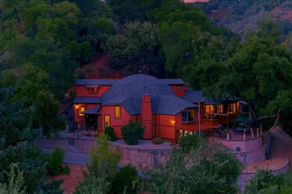 Morgan Hill, CA 95037,5224 Twin Falls Road