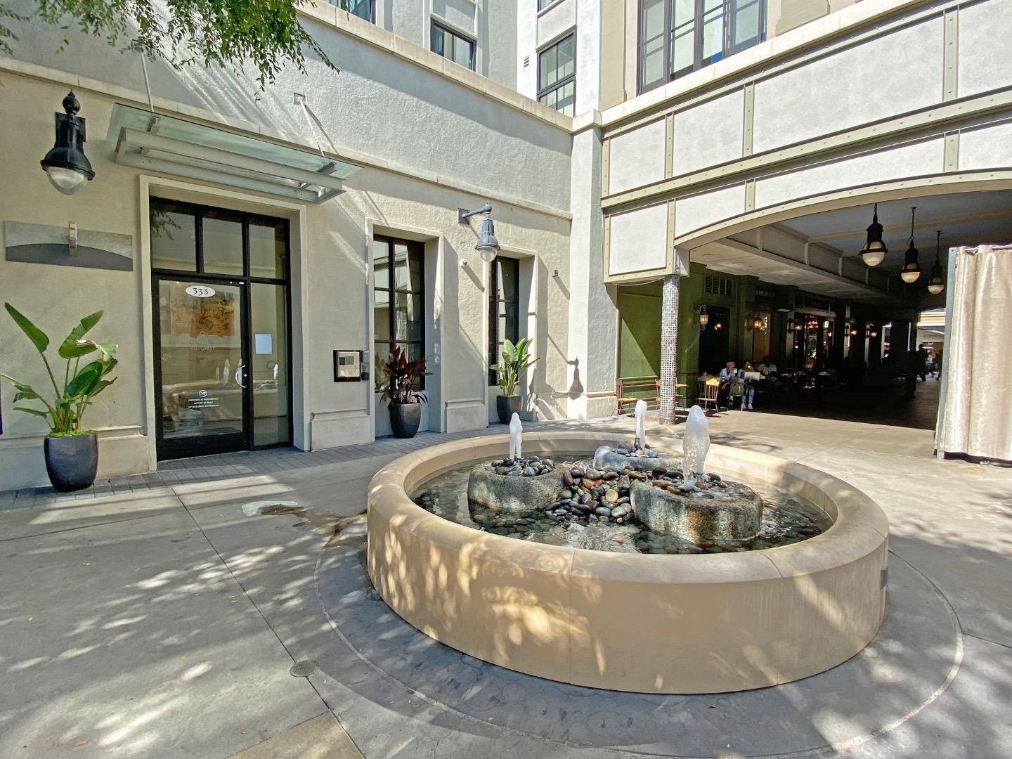 San Jose, CA 95128,333 Santana Row #223
