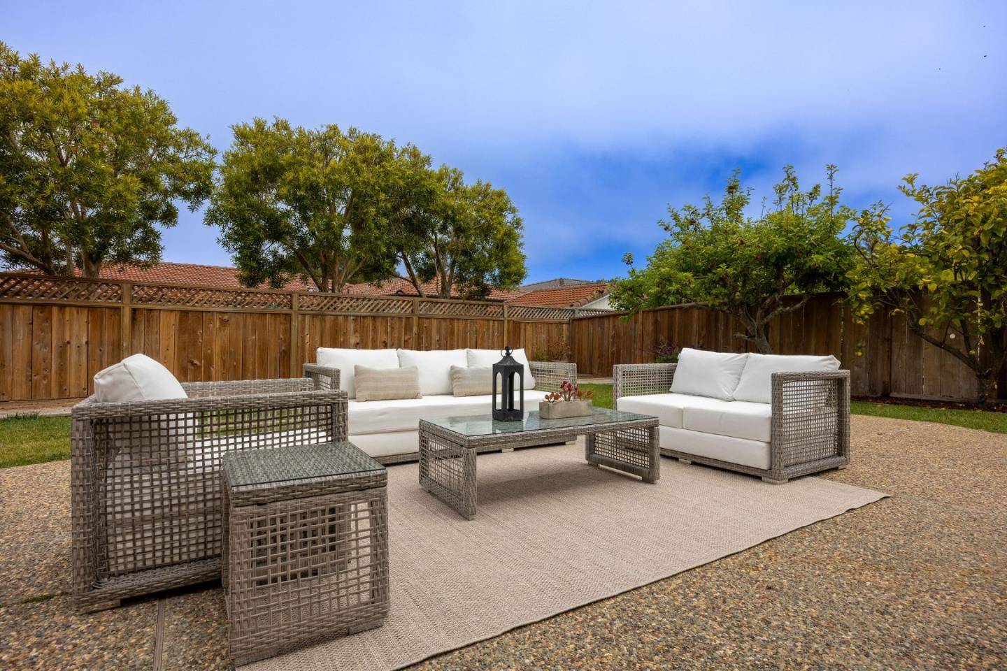 Half Moon Bay, CA 94019,608 Silver Avenue