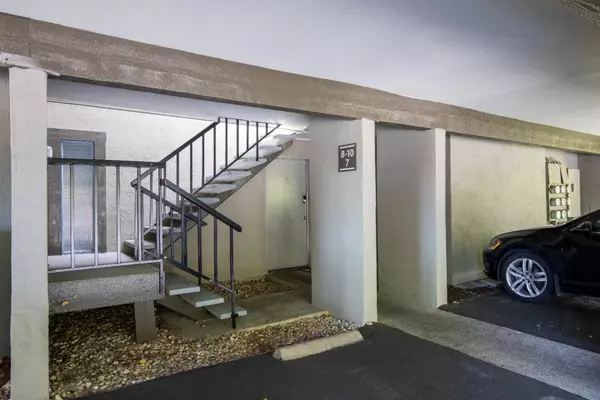 San Rafael, CA 94901,517 B Street