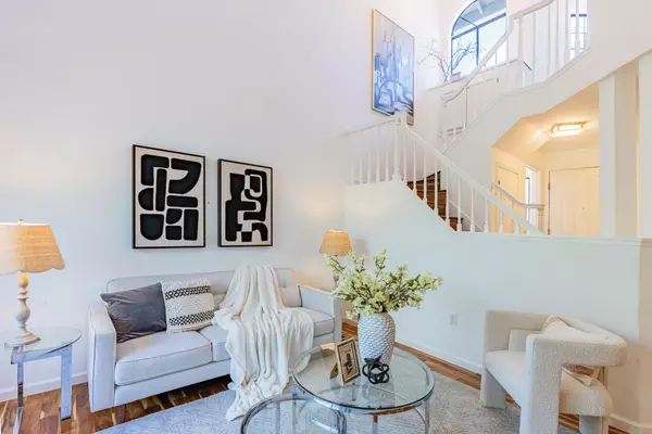 425 Mountain Laurel Court, Mountain View, CA 94043