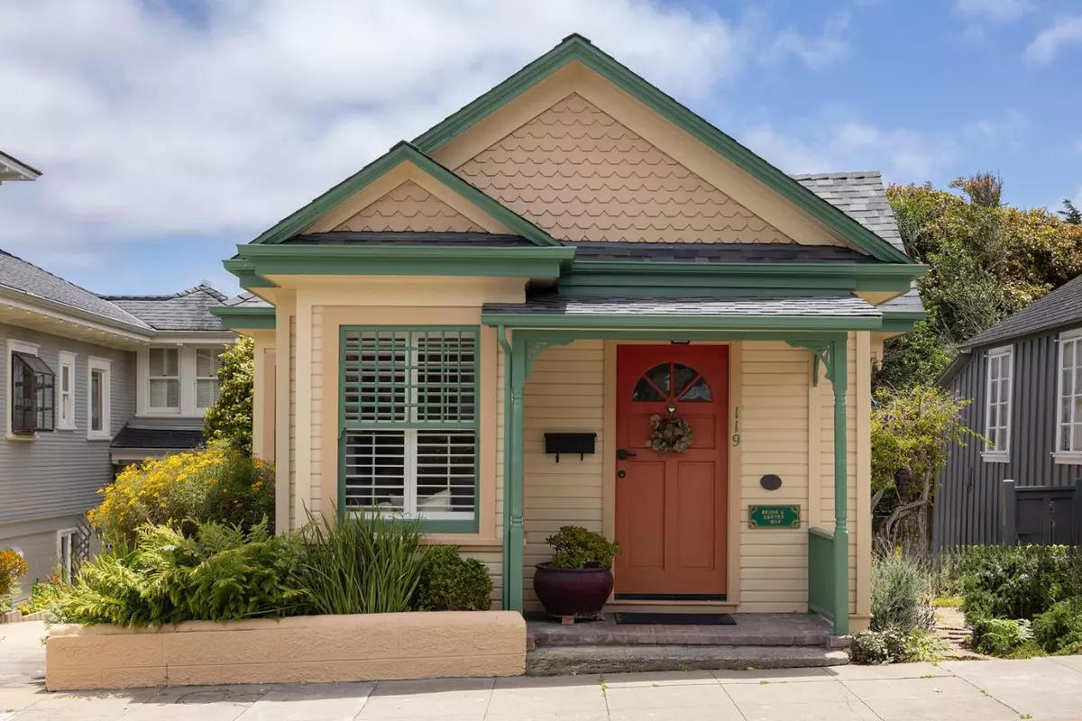 Pacific Grove, CA 93950,119 Fountain Avenue