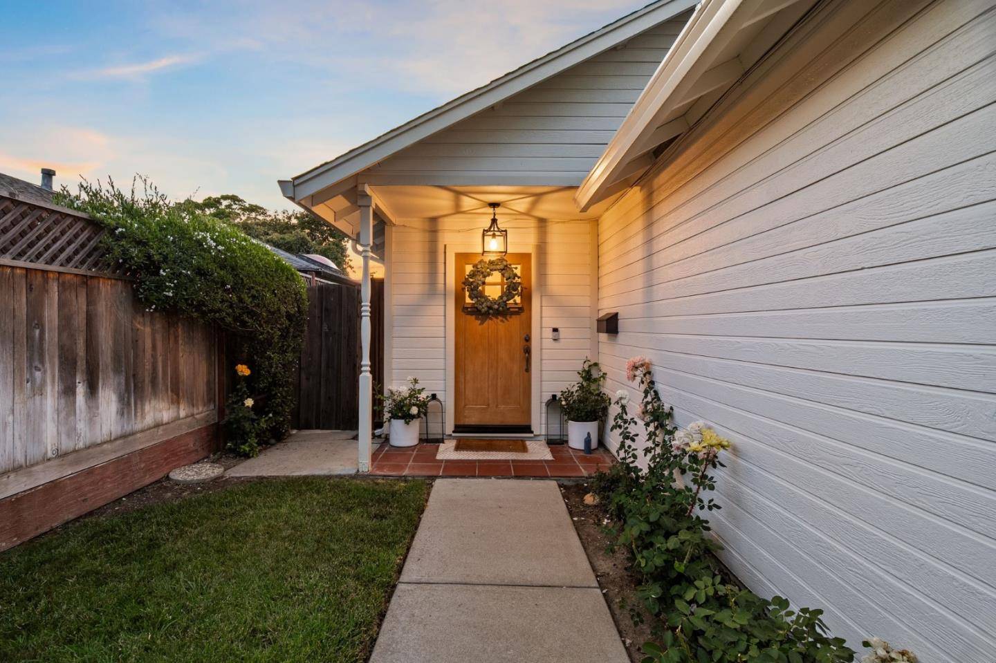 San Jose, CA 95128,207 Brooklyn Avenue