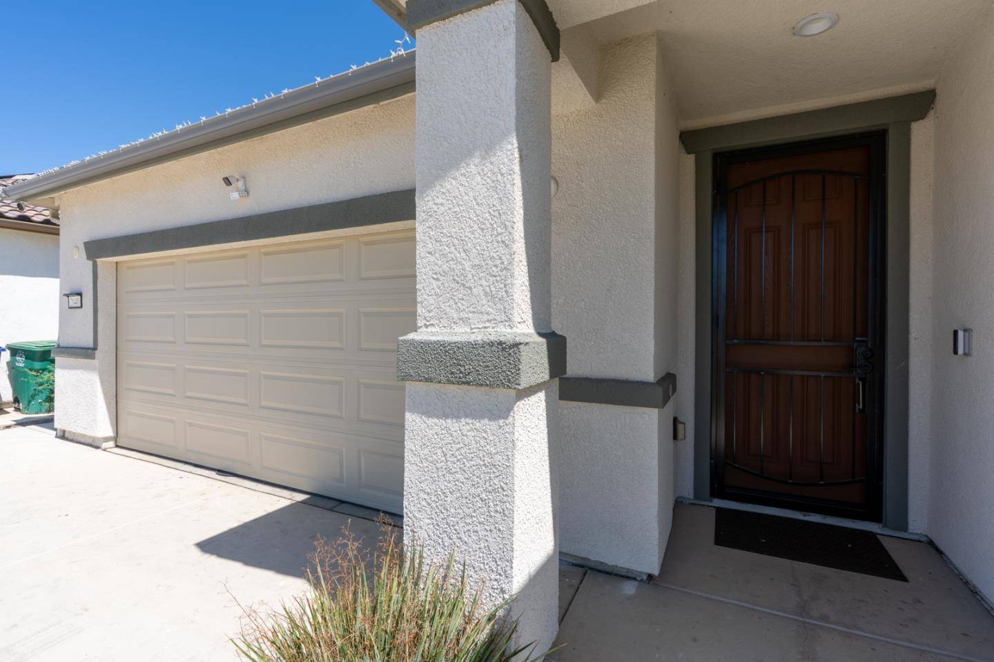 Los Banos, CA 93635,2040 Edwards Street