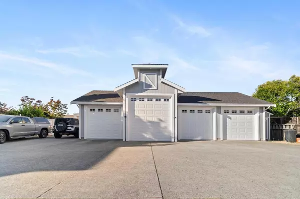 Los Gatos, CA 95032,16973 Roberts Road