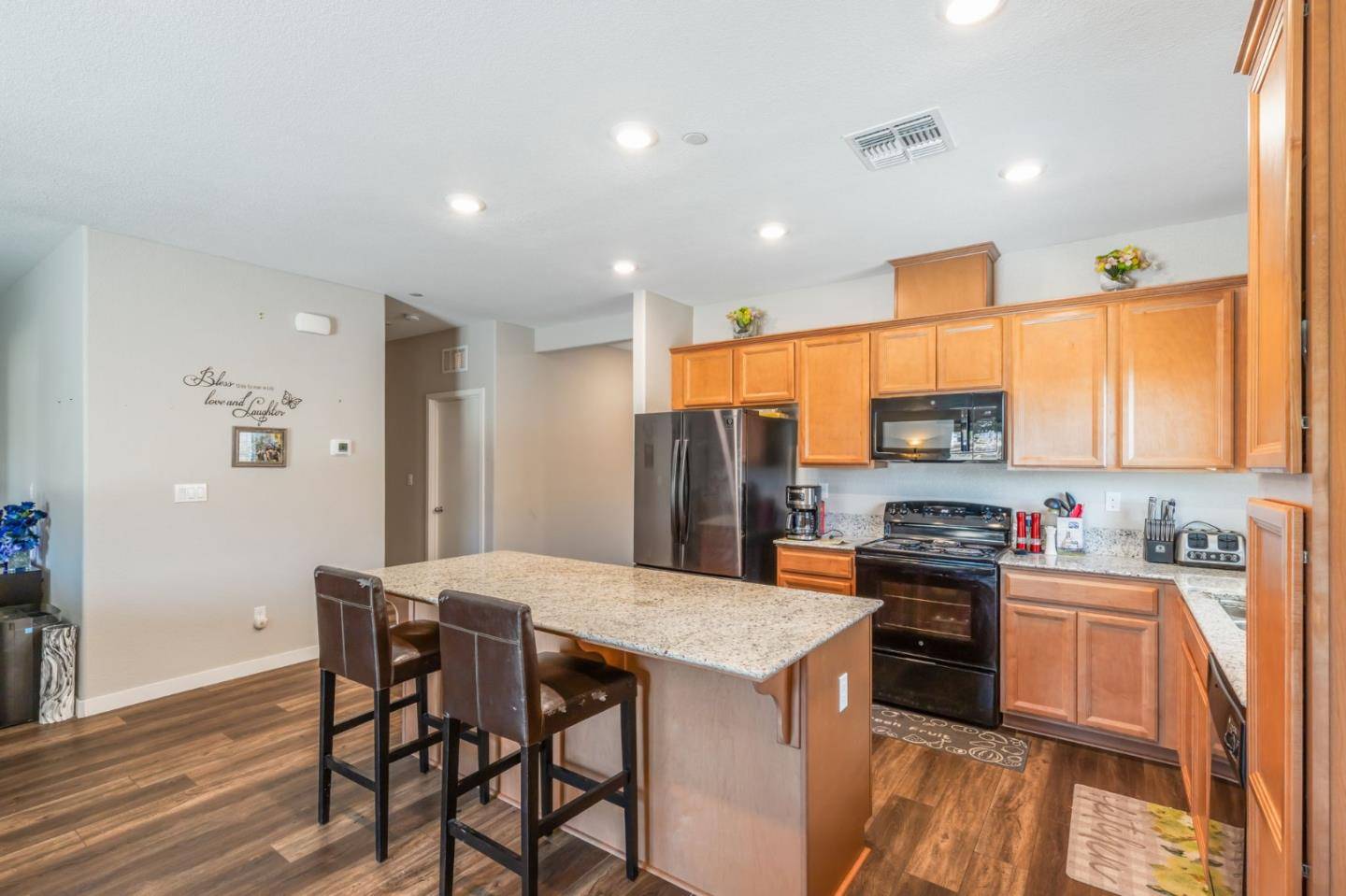 Los Banos, CA 93635,2066 Greenbriar Drive #2066