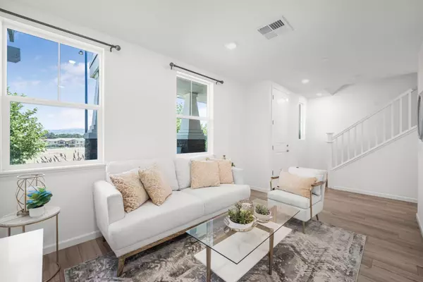 Gilroy, CA 95020,1387 Ores Way