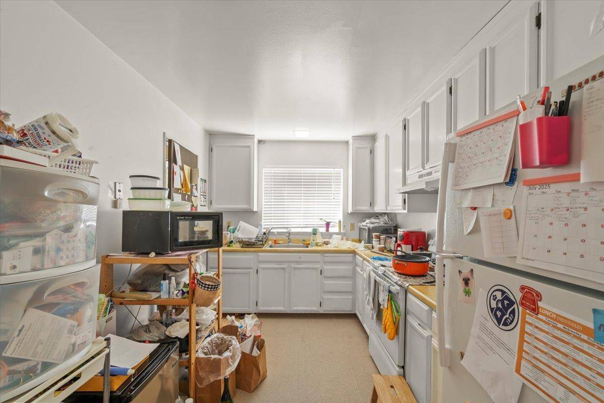 San Francisco, CA 94121,725 18th Avenue