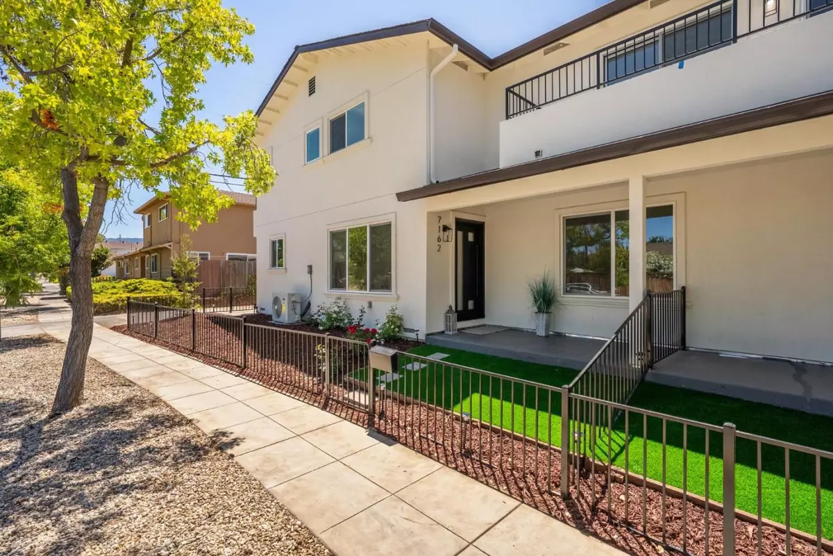 San Jose, CA 95129,7162 Bark Lane