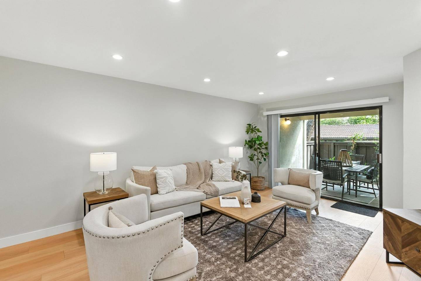 Sunnyvale, CA 94086,999 W Evelyn Terrace #29
