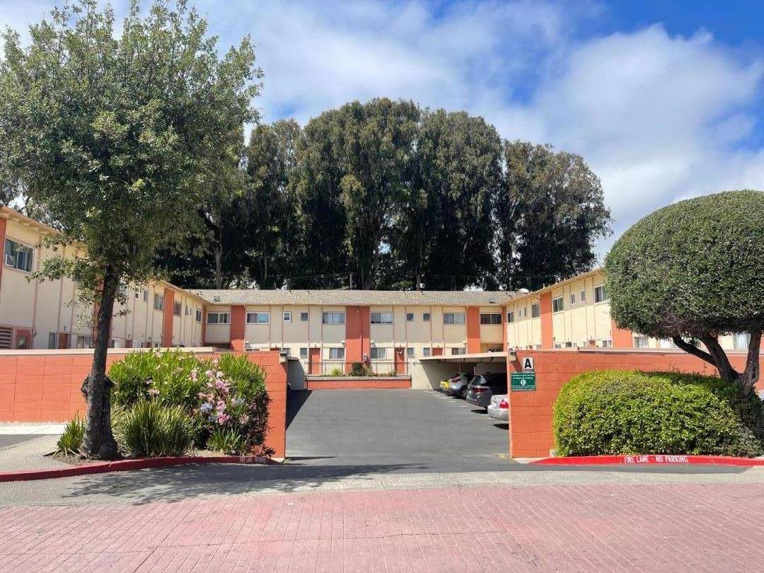 Hayward, CA 94544,27505 Tampa Avenue #8