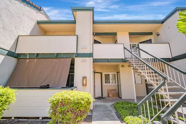 3011 Risdon Drive #8, Union City, CA 94587