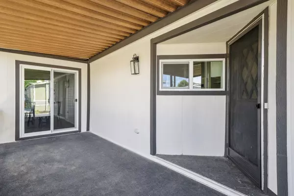 San Jose, CA 95111,423 Chateau La Salle Drive #423