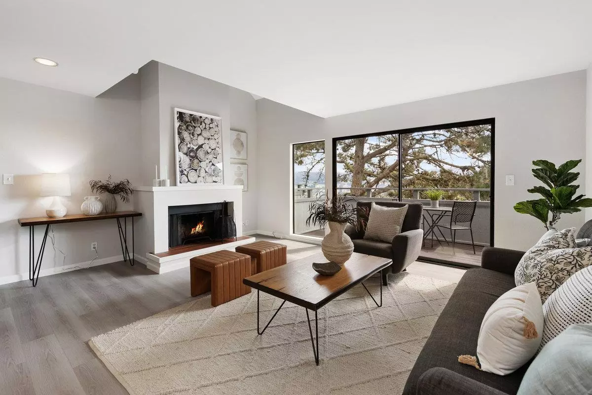 Daly City, CA 94015,360 Innisfree Drive #54