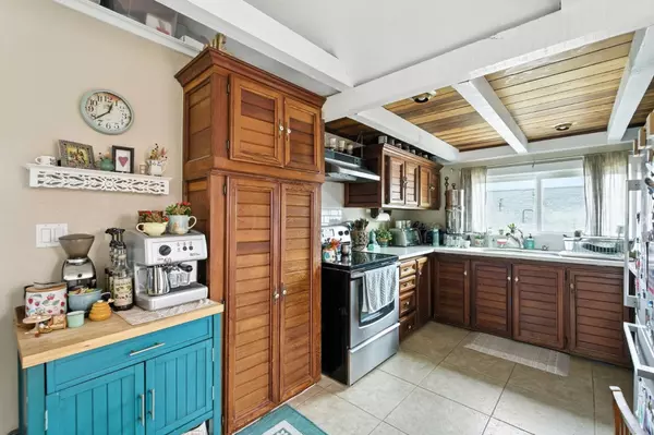 Half Moon Bay, CA 94019,575 Myrtle Street