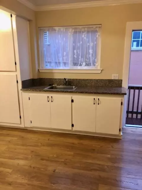 South San Francisco, CA 94080,577-579 Miller Avenue