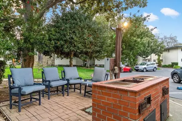 Los Gatos, CA 95032,14225 Lora Drive #36