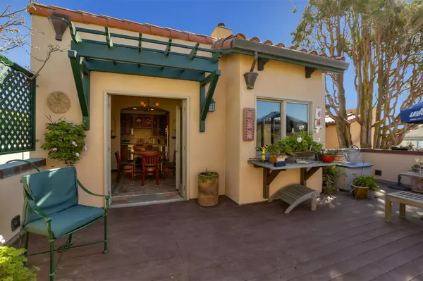 Half Moon Bay, CA 94019,725 Correas Street