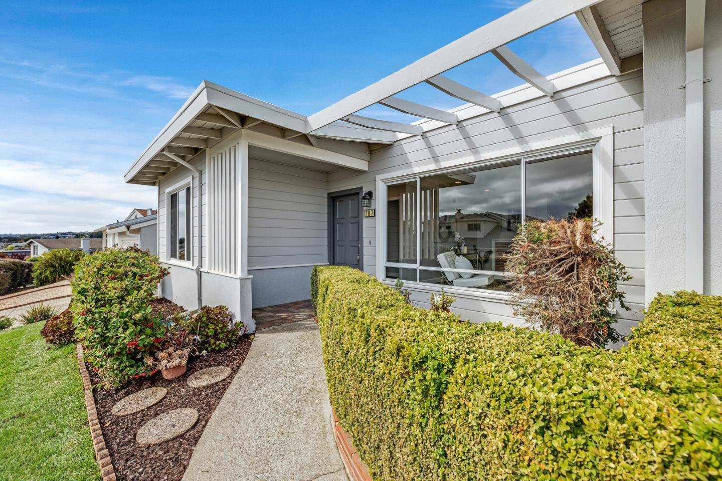 San Bruno, CA 94066,707 Cedar Avenue