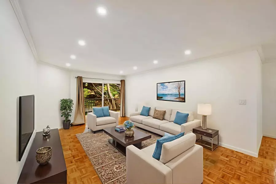 377 Mandarin Drive #207, Daly City, CA 94015