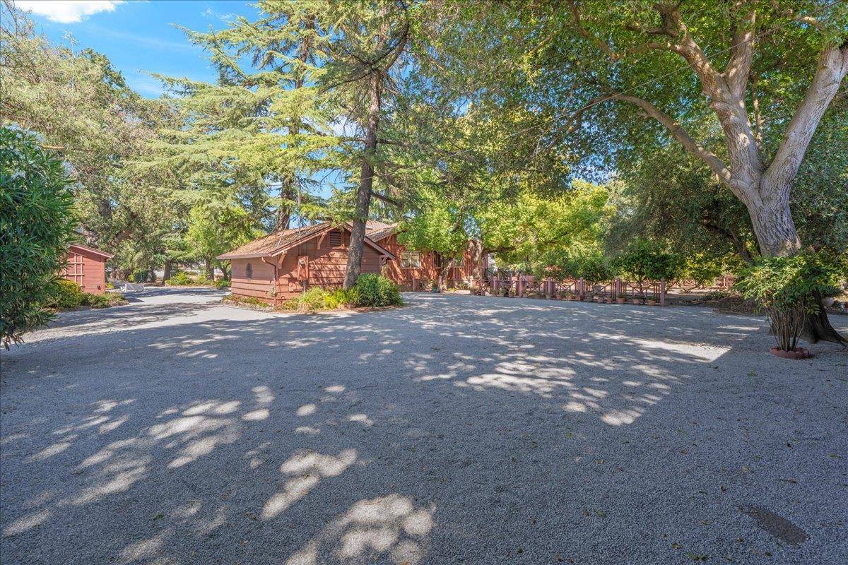 San Martin, CA 95046,14325 Monterey Road