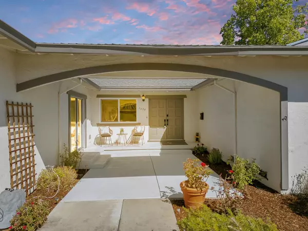 Sunnyvale, CA 94087,1598 Benton Street