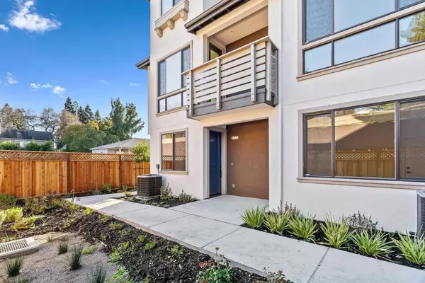 955 Woodside Road, Redwood City, CA 94061
