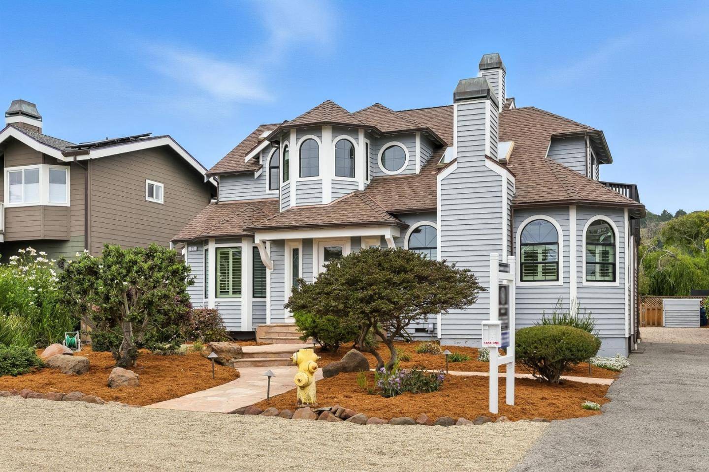 71 Alameda Avenue, Half Moon Bay, CA 94019