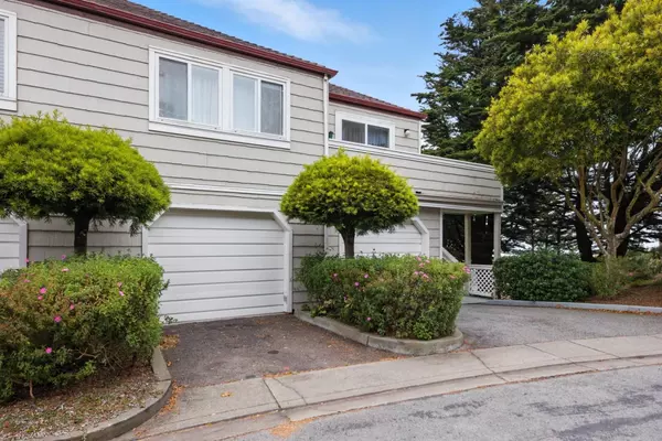 Daly City, CA 94014,323 Green Ridge Drive #3