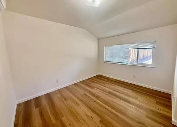 Mountain View, CA 94041,717 Ehrhorn Avenue