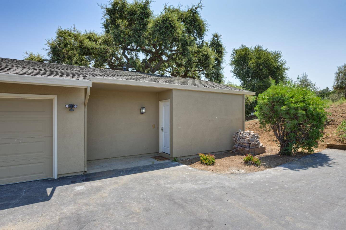 13060 E Sunset Drive, Los Altos Hills, CA 94022