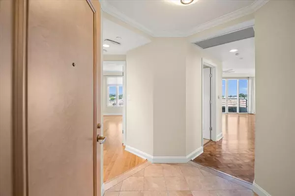 San Mateo, CA 94401,601 Laurel Avenue #907