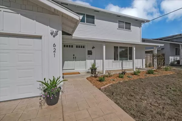621 Monterey Avenue, Capitola, CA 95010