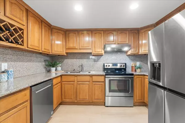 Mountain View, CA 94040,1031 Crestview Drive #101