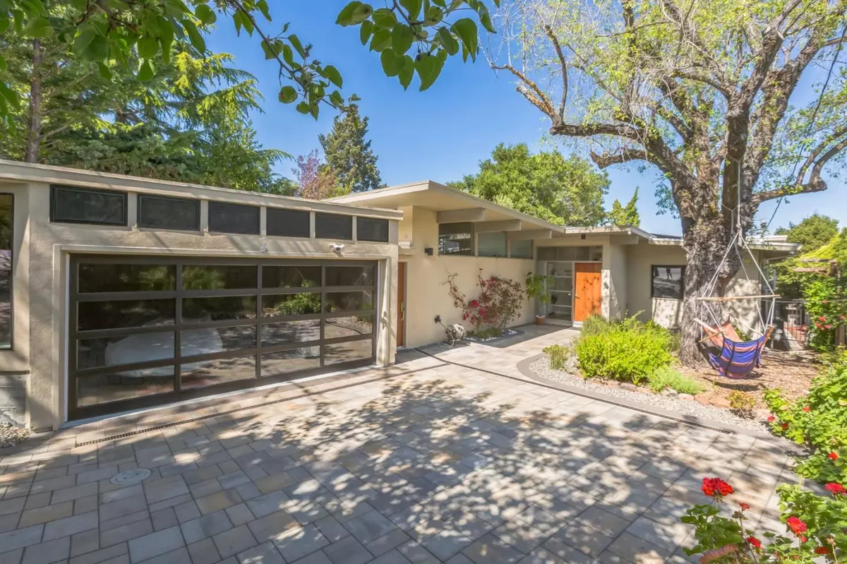 Redwood City, CA 94062,777 Bayview Way