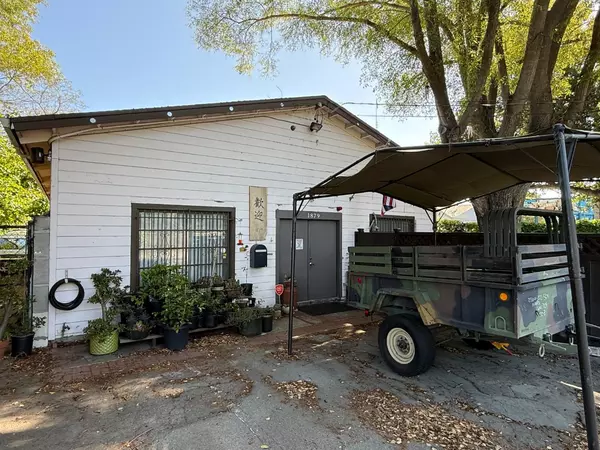 East Palo Alto, CA 94303,1879 Woodland Avenue