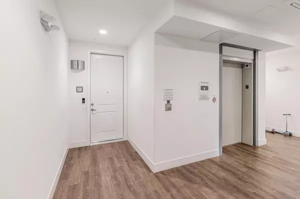 Milpitas, CA 95035,380 Riesling Avenue #21