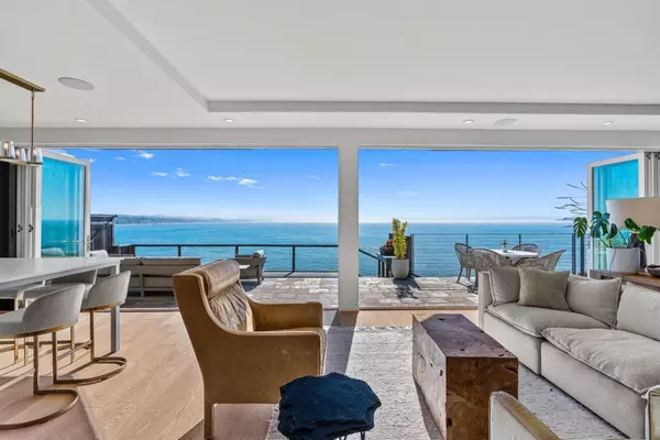 108 Grove Lane, Capitola, CA 95010