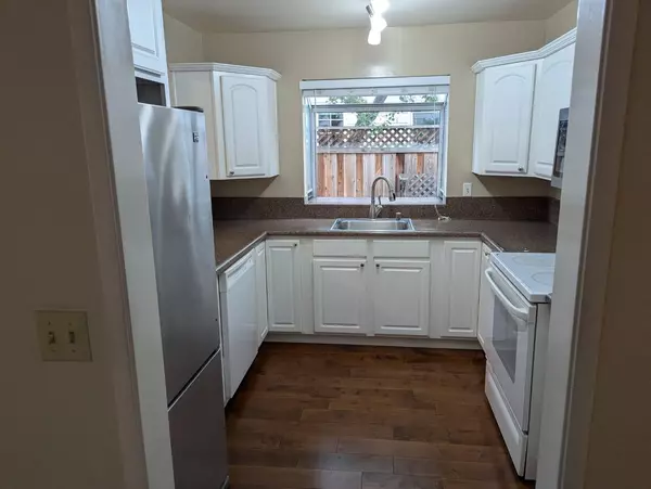 Mountain View, CA 94043,173 Sierra Vista Avenue #4