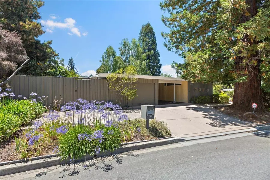 291 La Mesa Drive, Portola Valley, CA 94028