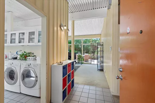 Portola Valley, CA 94028,291 La Mesa Drive