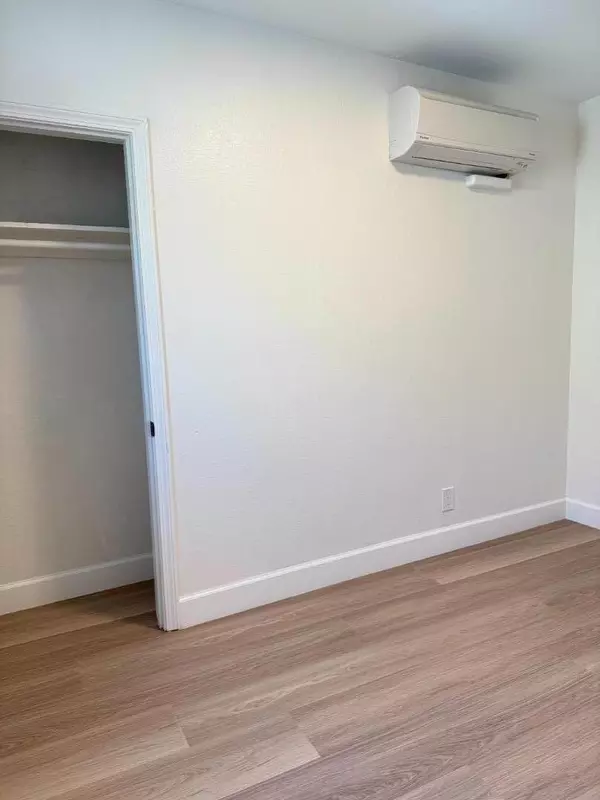 South San Francisco, CA 94080,318 3rd Lane #A