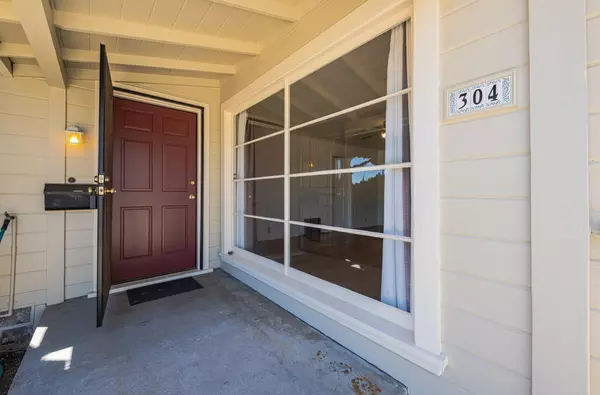 Salinas, CA 93906,304 Boeing Avenue