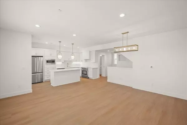Sunnyvale, CA 94086,224 Carroll Street #4