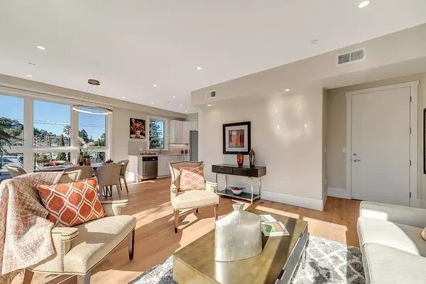 San Carlos, CA 94070,1667 San Carlos Avenue #301