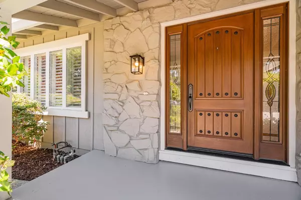 Los Gatos, CA 95032,141 Cambrian View Way