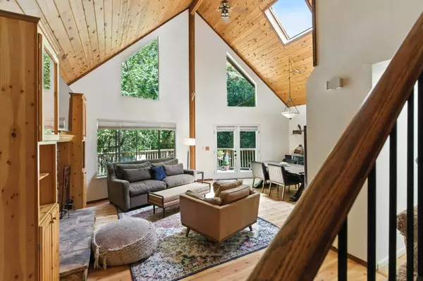 Los Gatos, CA 95033,17666 Navajo Trail