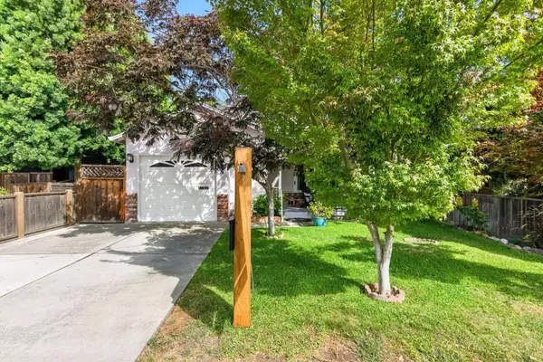 1300 Howard Avenue, San Carlos, CA 94070