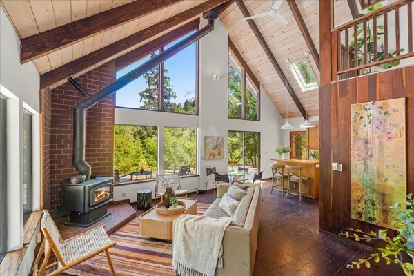 Los Gatos, CA 95033,13770 Madrone Place
